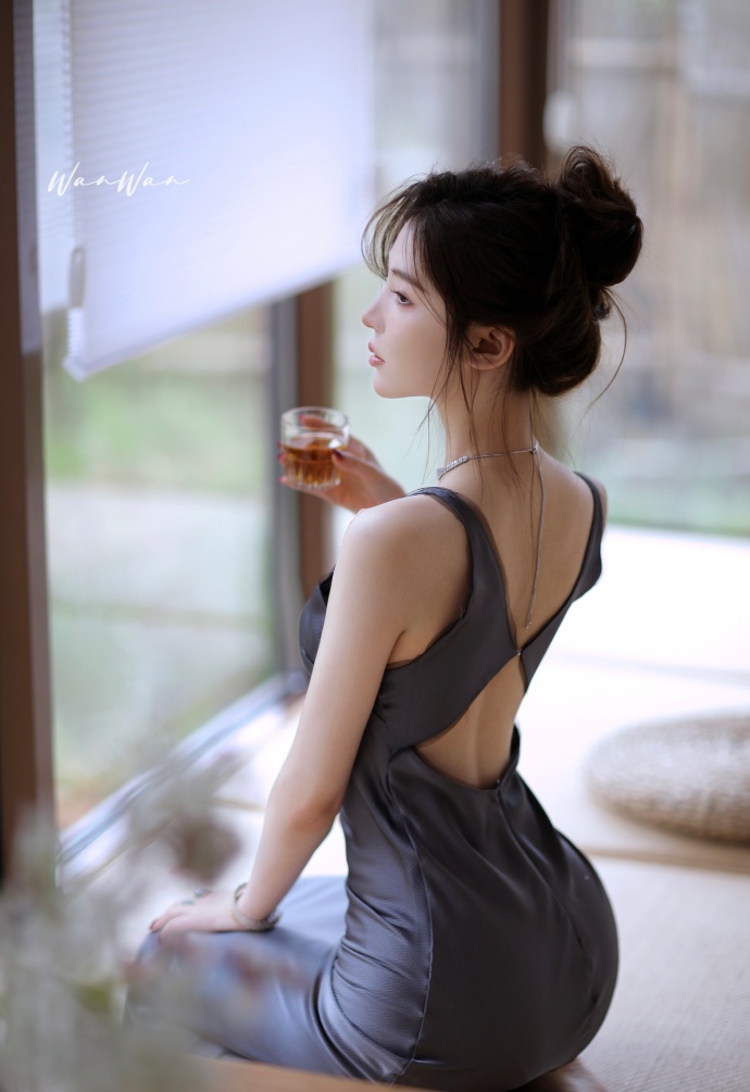 健身房休息 · 科幻
